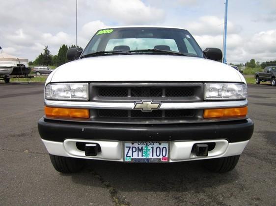 2000 Chevrolet S10 Unknown