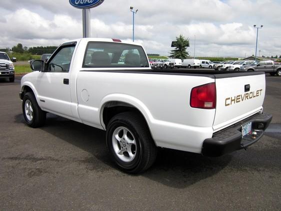 2000 Chevrolet S10 Unknown