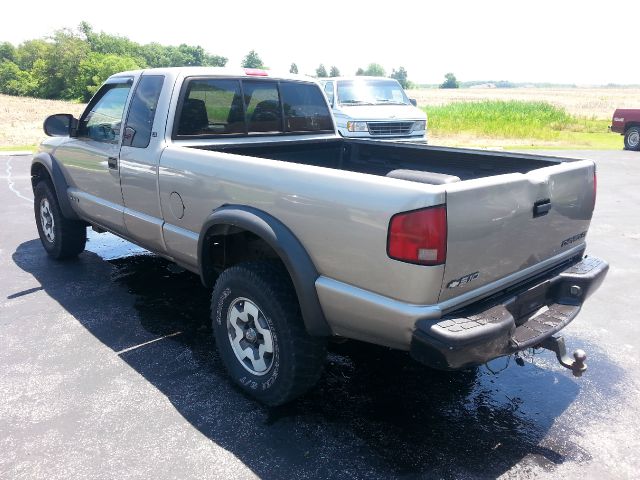 2000 Chevrolet S10 Signature Premium