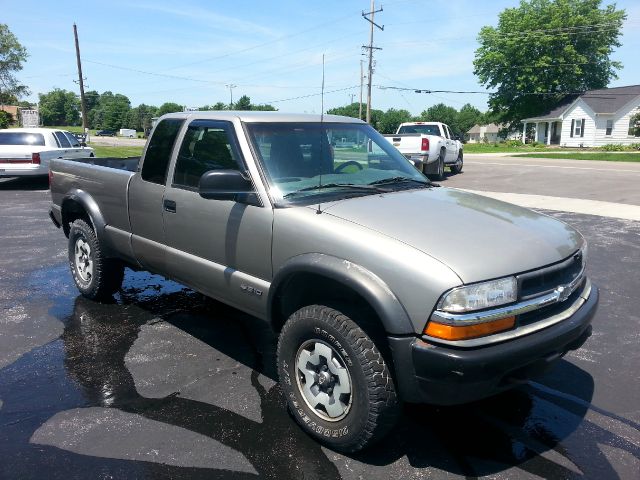 2000 Chevrolet S10 Signature Premium