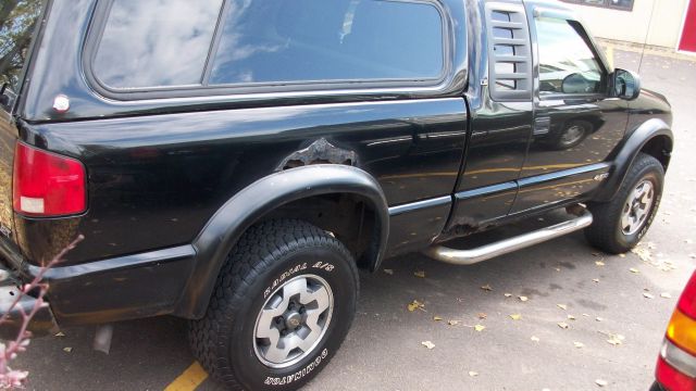 2000 Chevrolet S10 Signature Premium