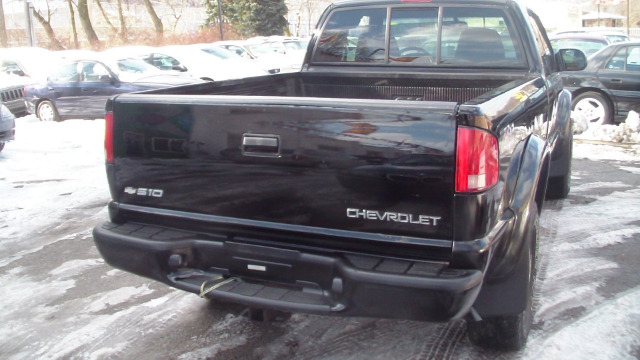 2000 Chevrolet S10 Handicap Lift And Control Leg 1 Owner