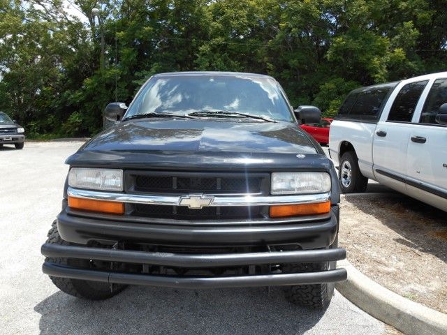 2000 Chevrolet S10 Signature Premium