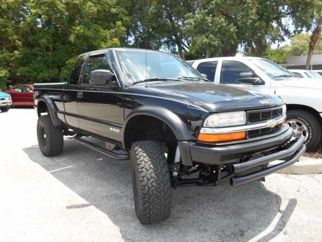 2000 Chevrolet S10 Signature Premium