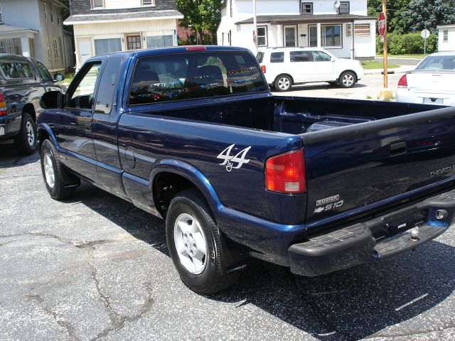 2000 Chevrolet S10 Handicap Lift And Control Leg 1 Owner