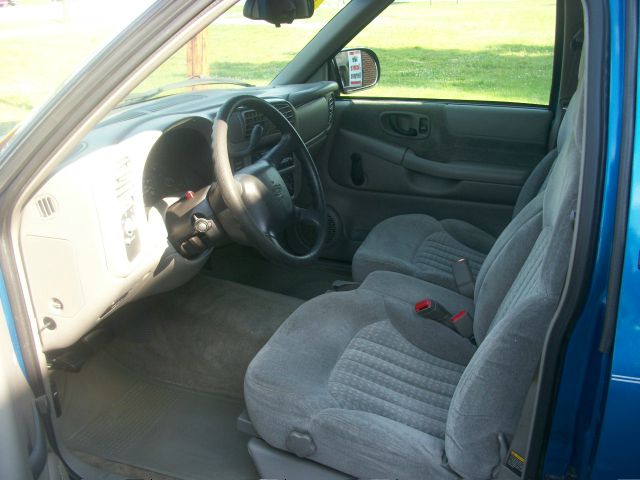 2000 Chevrolet S10 4dr SR5 V8 Auto 4WD