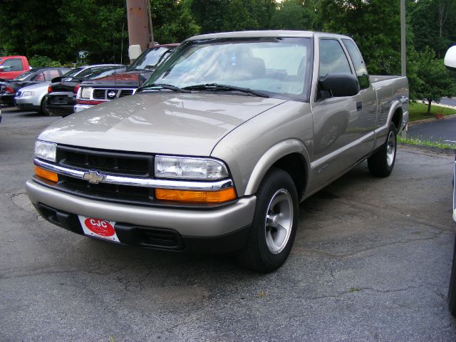 2000 Chevrolet S10 4dr Sdn Auto GLS w/XM