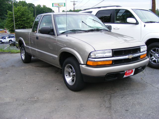 2000 Chevrolet S10 4dr Sdn Auto GLS w/XM