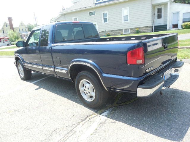 2000 Chevrolet S10 Handicap Lift And Control Leg 1 Owner