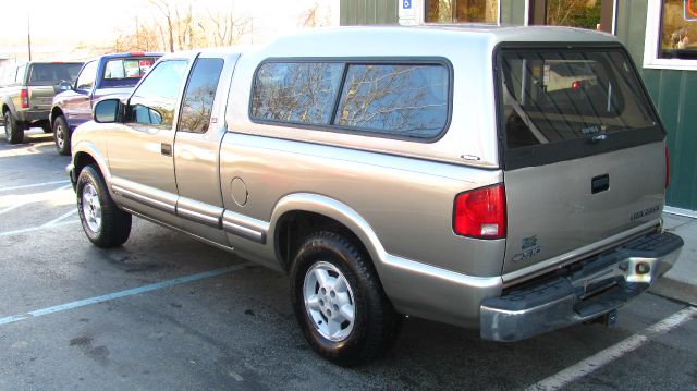 2000 Chevrolet S10 Signature Premium