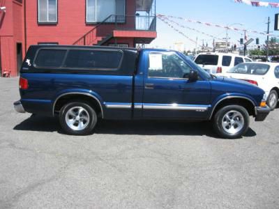 2000 Chevrolet S10 Short Box Standard