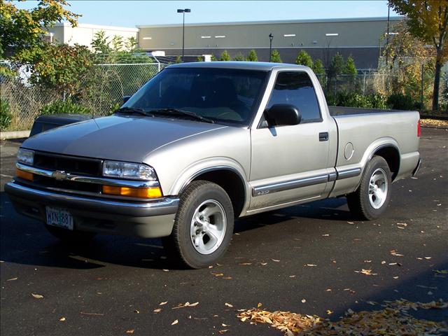 2000 Chevrolet S10 Unknown