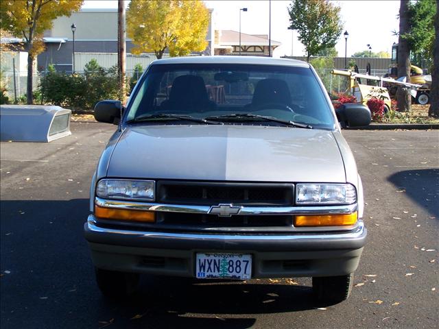 2000 Chevrolet S10 Unknown