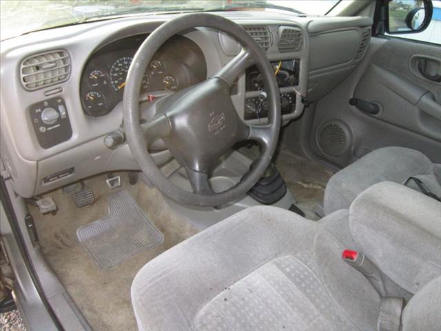 2000 Chevrolet S10 XLT 2WD