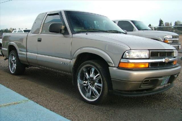 2000 Chevrolet S10 XLT 2WD