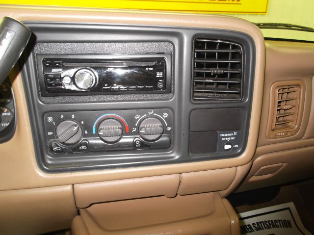 2000 Chevrolet S10 4dr Sdn Auto GLS w/XM