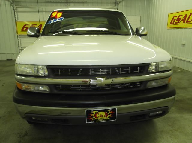 2000 Chevrolet S10 4dr Sdn Auto GLS w/XM