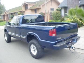 2001 Chevrolet S10 Base