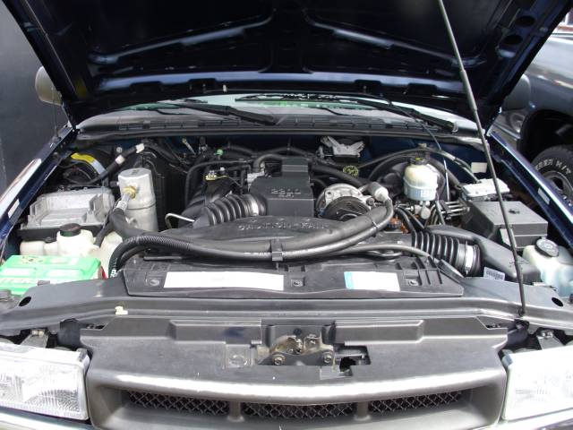 2001 Chevrolet S10 Base