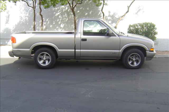 2001 Chevrolet S10 Awd X