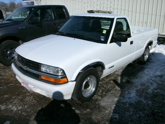 2001 Chevrolet S10 5dr EX-L RES W/dvd/leather