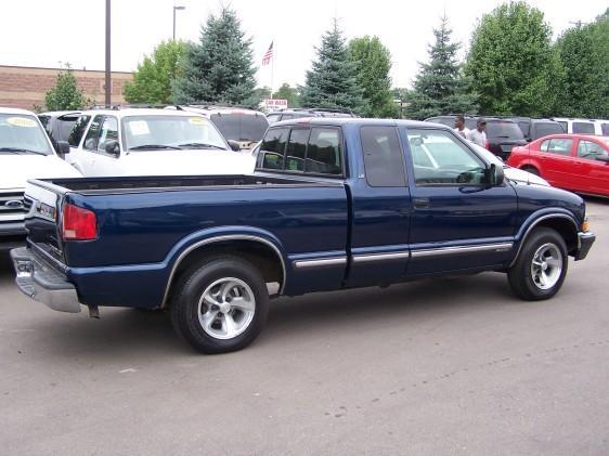 2001 Chevrolet S10 Unknown