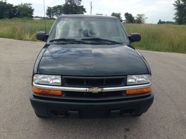 2001 Chevrolet S10 Handicap Lift And Control Leg 1 Owner