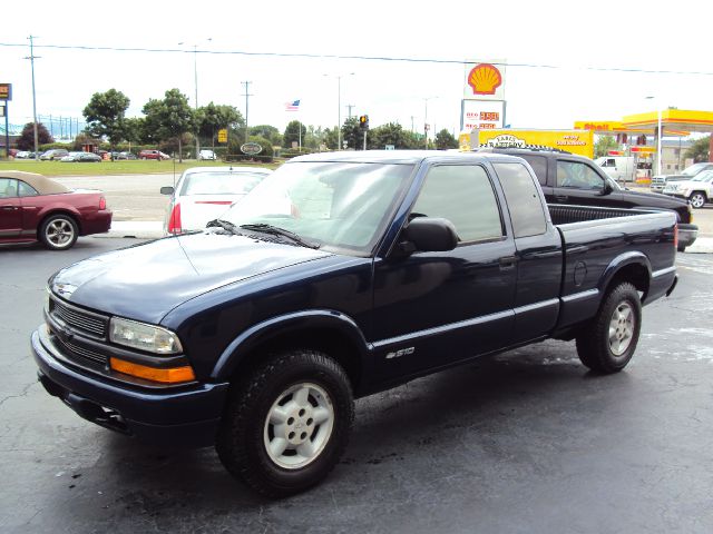 2001 Chevrolet S10 Handicap Lift And Control Leg 1 Owner