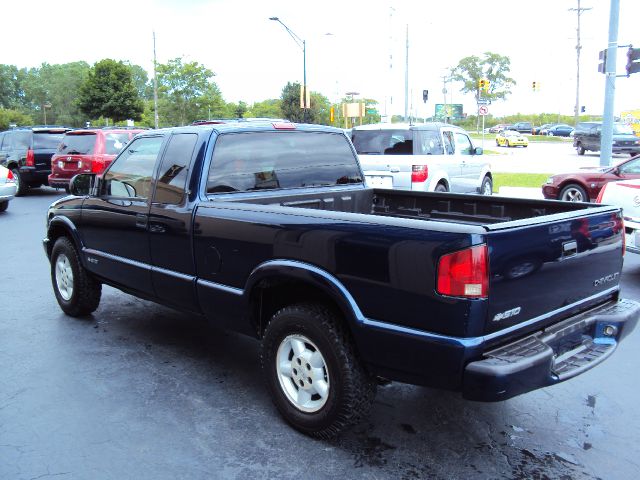 2001 Chevrolet S10 Handicap Lift And Control Leg 1 Owner