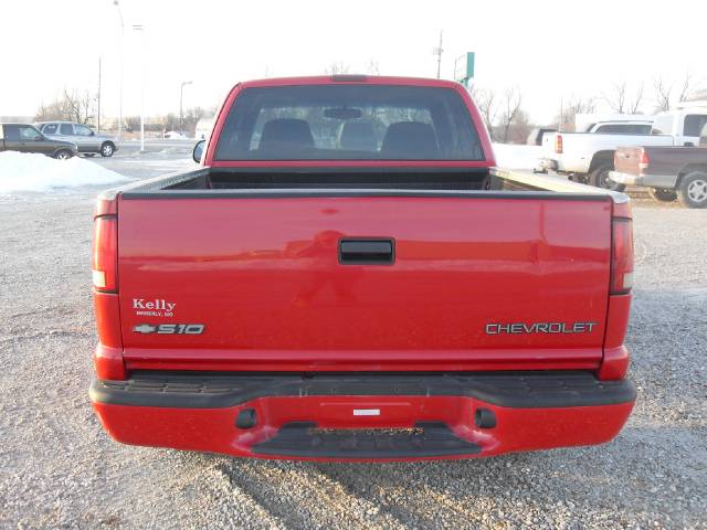 2001 Chevrolet S10 5dr EX-L RES W/dvd/leather