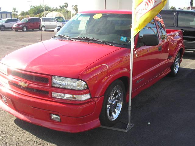 2001 Chevrolet S10 Base