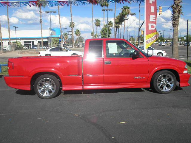 2001 Chevrolet S10 Base