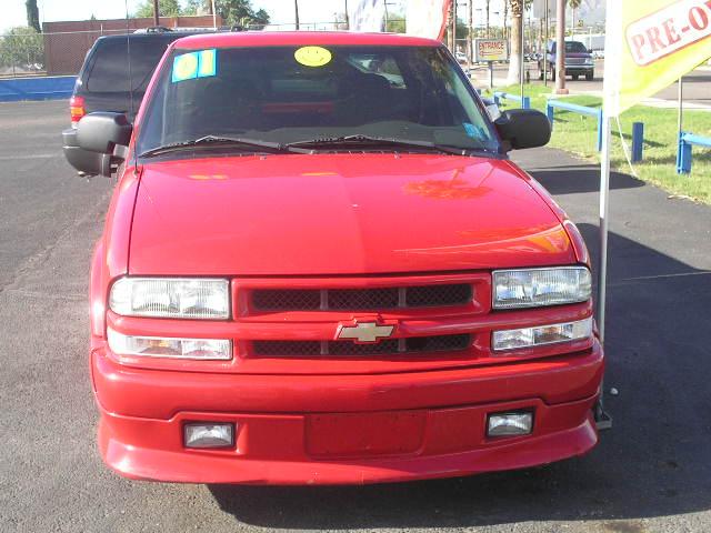 2001 Chevrolet S10 Base