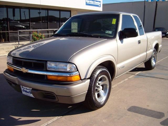 2001 Chevrolet S10 Unknown