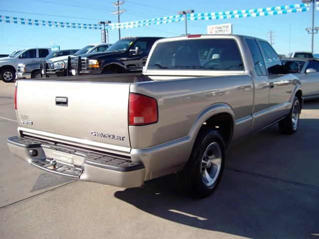 2001 Chevrolet S10 Unknown