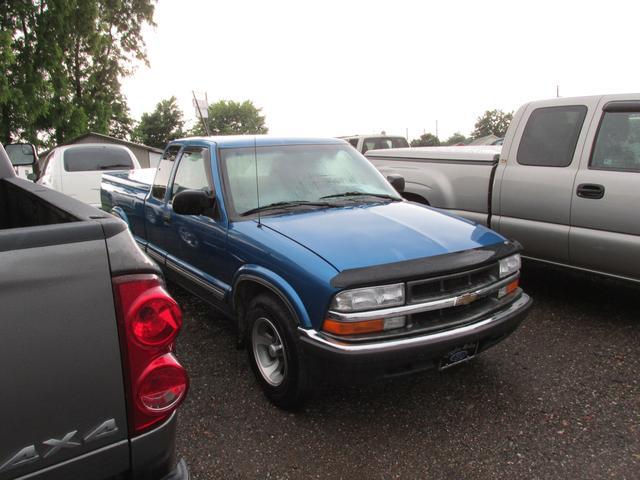 2001 Chevrolet S10 Unknown