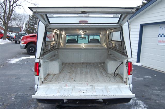 2001 Chevrolet S10 Base