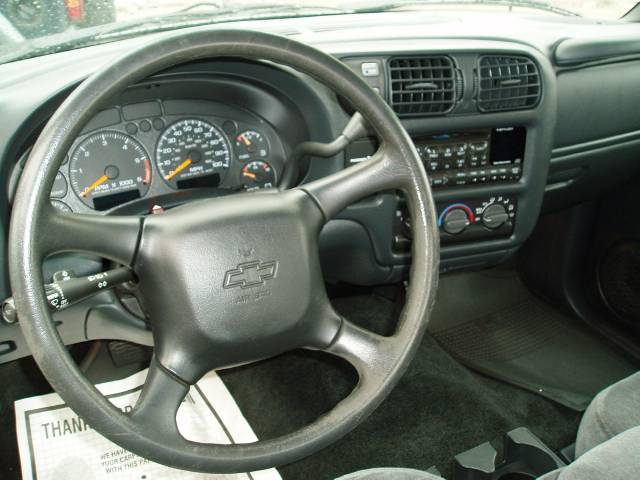 2001 Chevrolet S10 Base