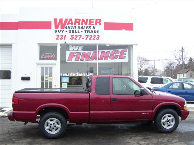 2001 Chevrolet S10 Base