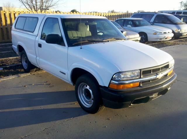 2001 Chevrolet S10 Base