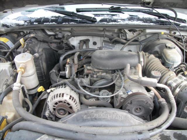 2001 Chevrolet S10 Base