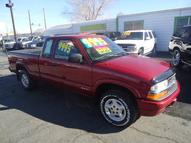 2001 Chevrolet S10 Unknown