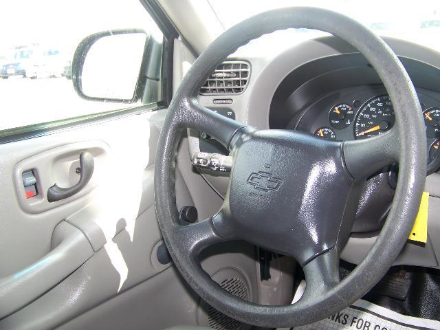 2001 Chevrolet S10 Base