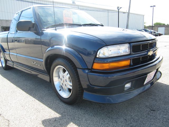 2001 Chevrolet S10 4dr Sdn Auto GLS w/XM