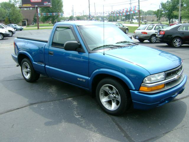 2001 Chevrolet S10 5dr EX-L RES W/dvd/leather