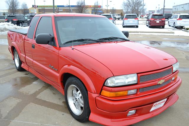 2002 Chevrolet S10 Base