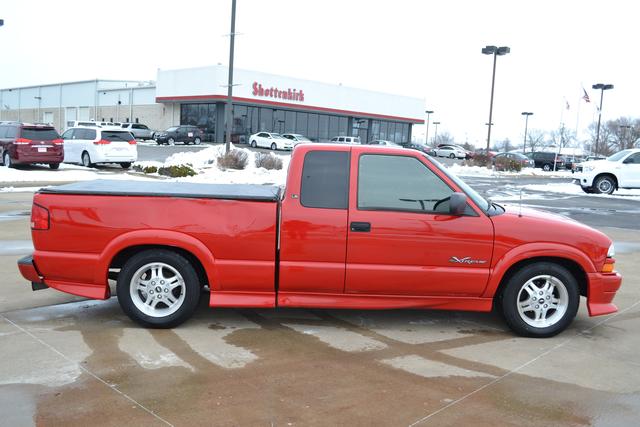 2002 Chevrolet S10 Base