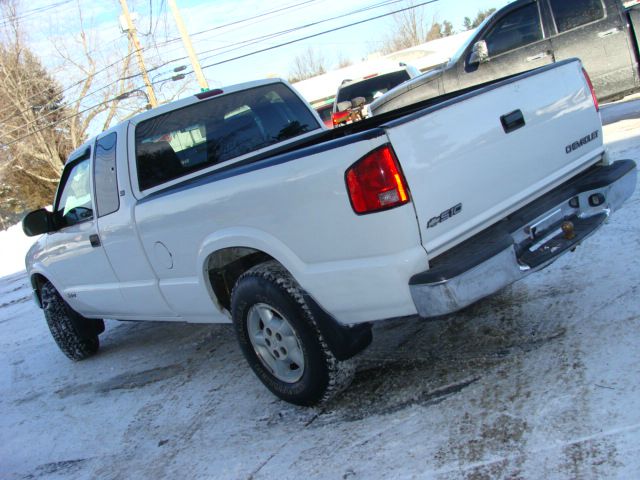 2002 Chevrolet S10 Handicap Lift And Control Leg 1 Owner