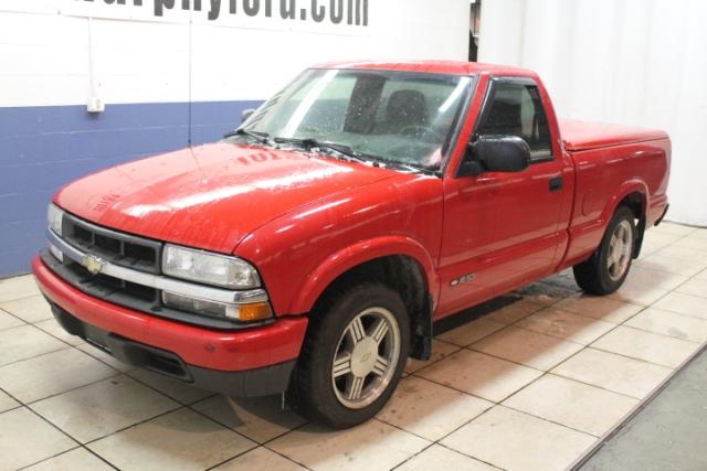 2002 Chevrolet S10 Base