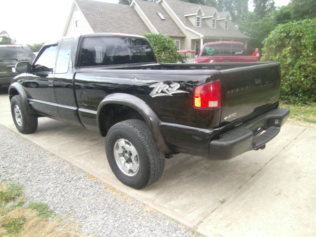 2002 Chevrolet S10 Handicap Lift And Control Leg 1 Owner